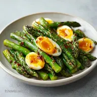 Asperges R&ocirc;ties &OElig;uf Mollet en 30 Minutes