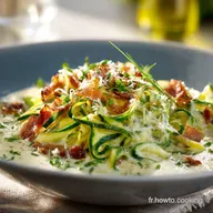 P&ocirc;l&eacute;e de Courgettes &agrave; la Carbonara Recette express cr&eacute;meuse et sans p&acirc;tes